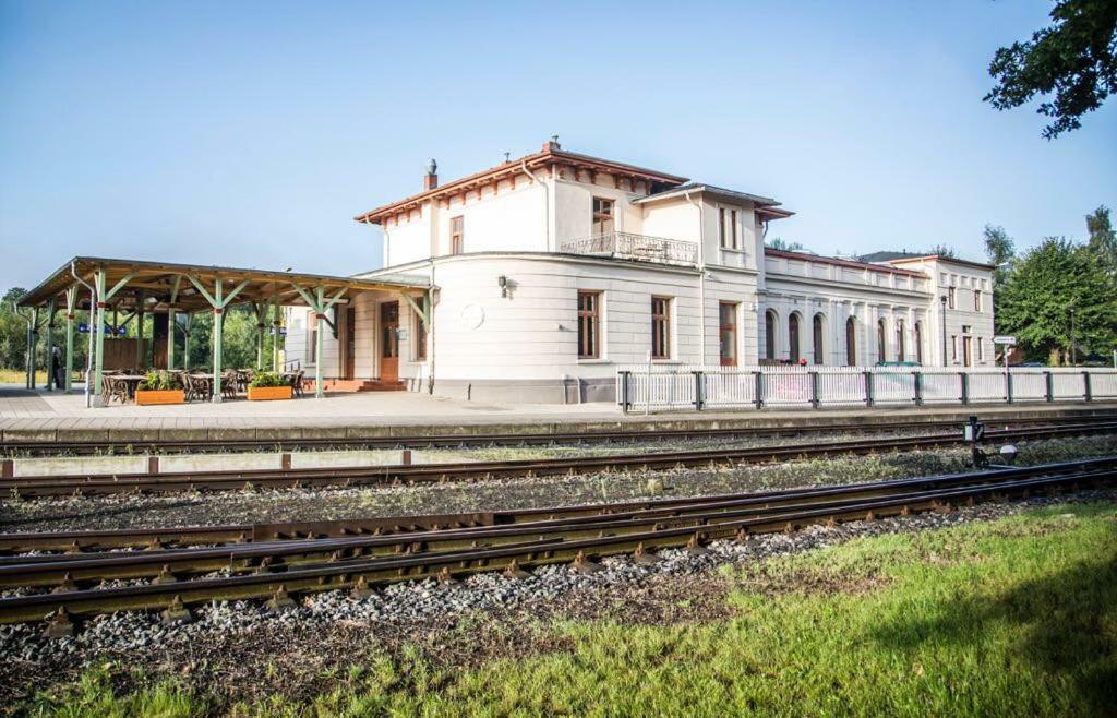 Nostalgischer Kaiserbahnhof Bad Doberan Eksteriør bilde